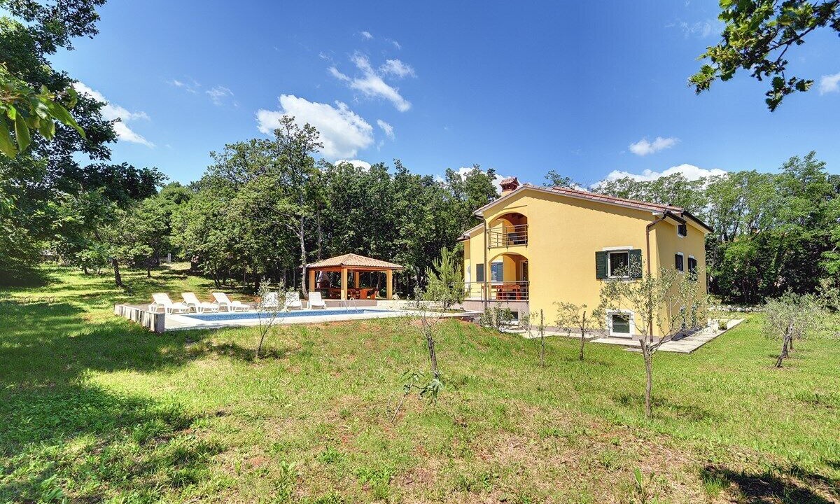 Photo of Outdoor in Kapelica