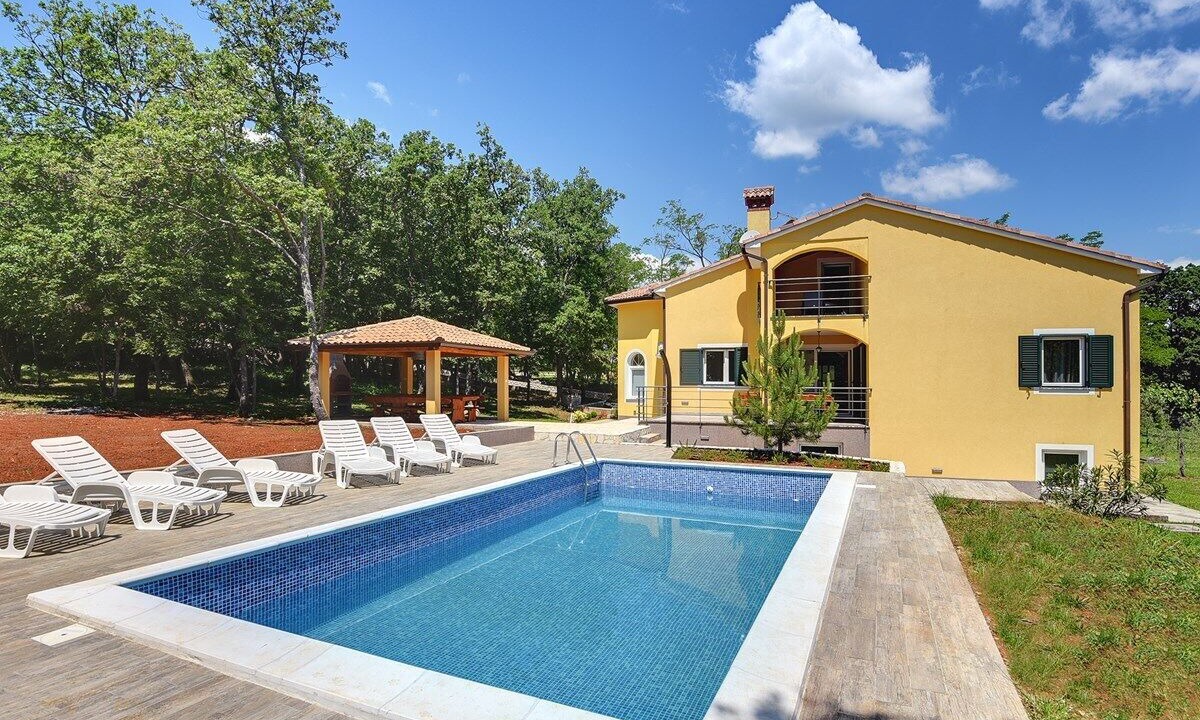 Photo of Outdoor in Kapelica