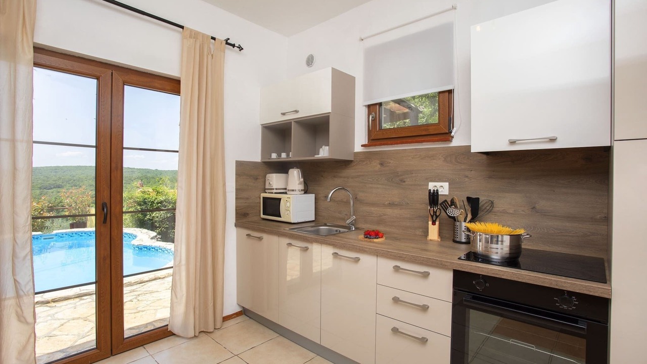 Photo of Kitchen in Ripenda Verbanci