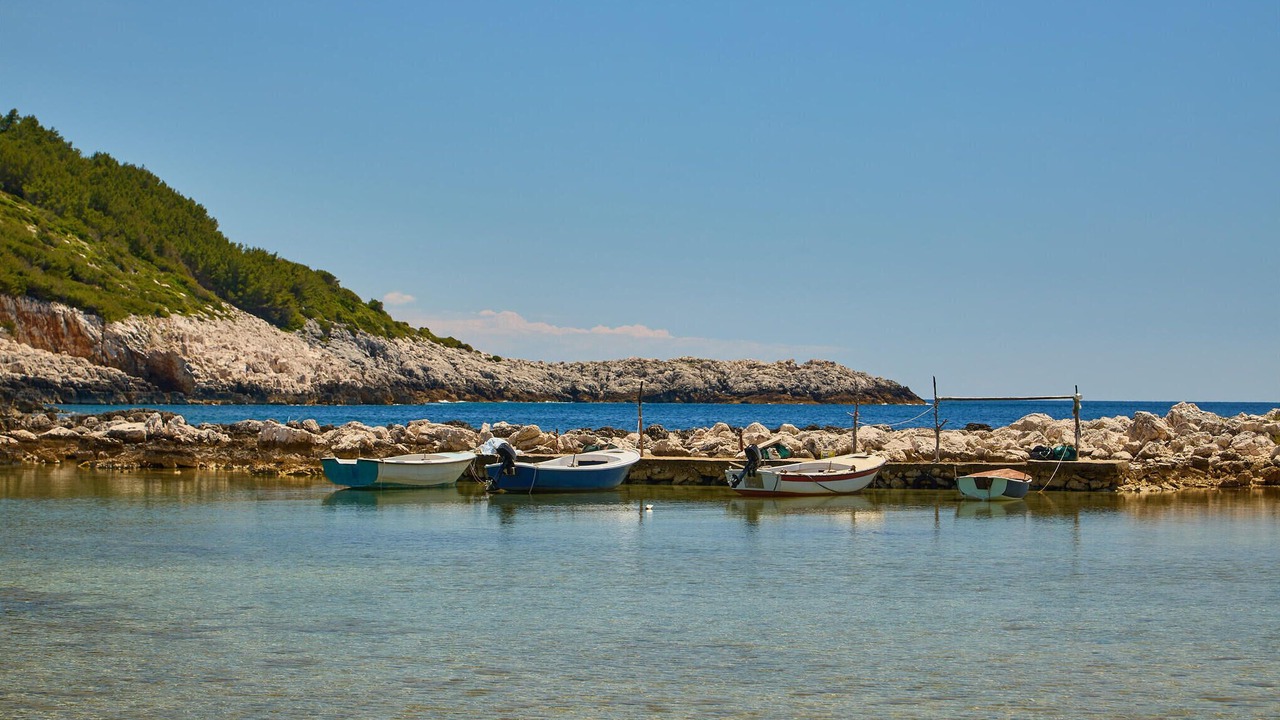 Photo of Others in Saplunara
