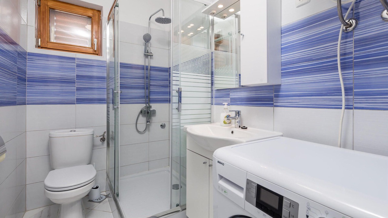 Photo of Bathroom in Cres