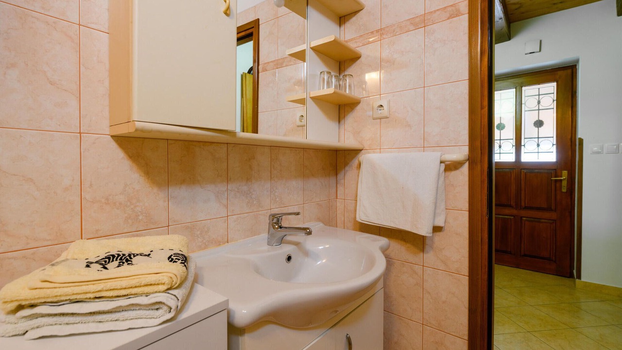 Photo of Bathroom in Gracisce