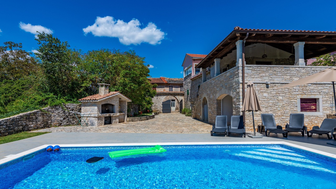 Photo of Outdoor in Munci