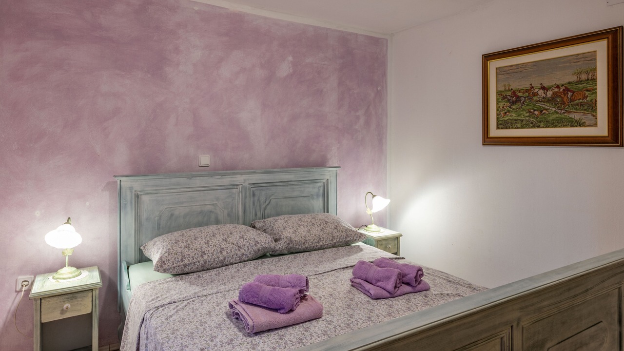 Photo of Bedroom in Munci