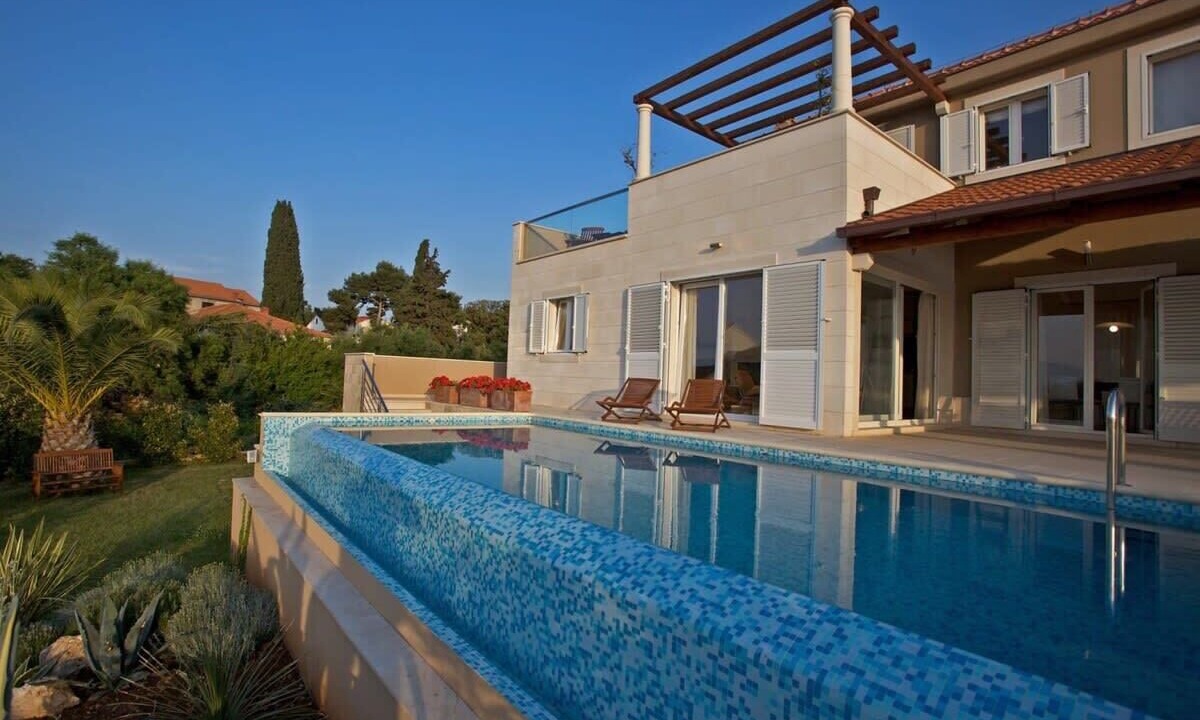 Photo of Outdoor in Mirce