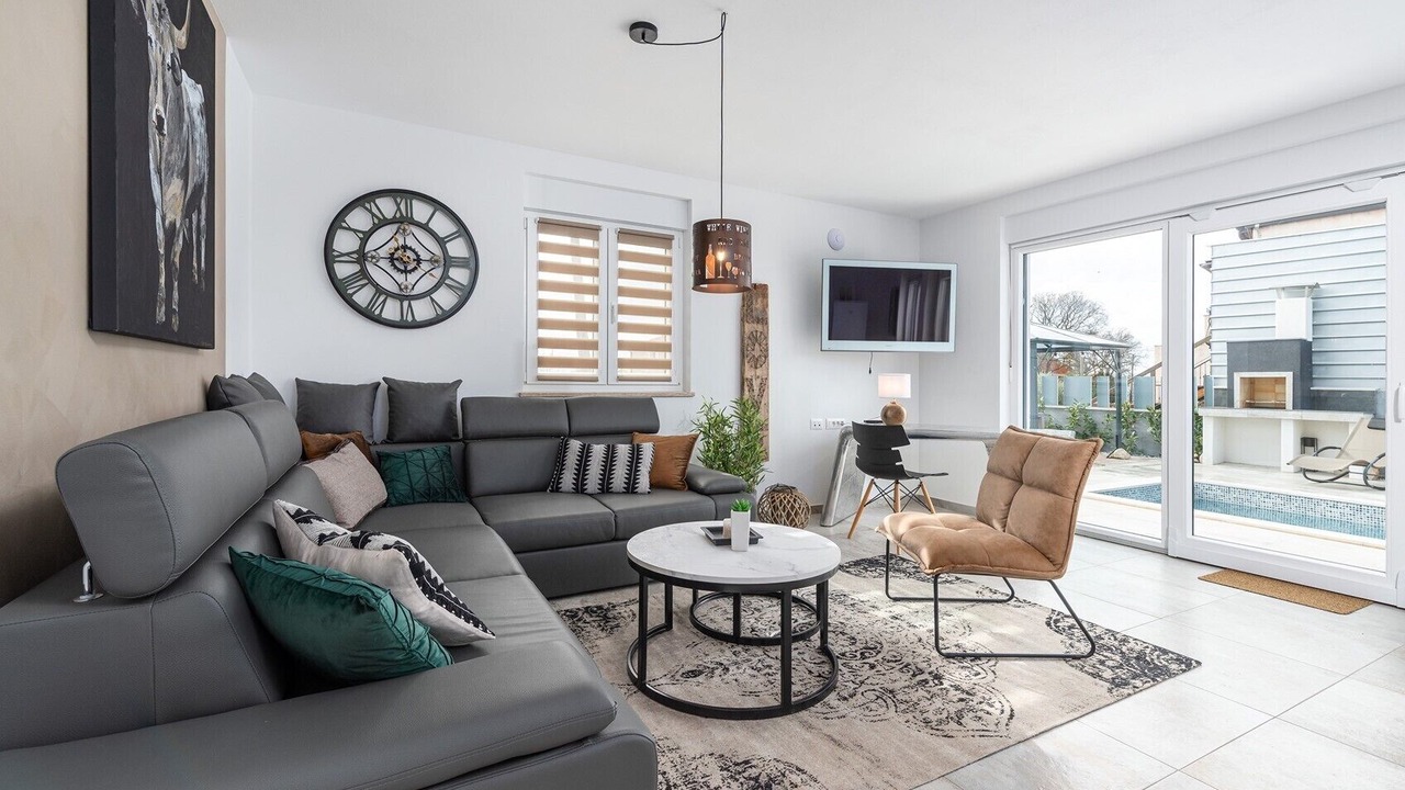 Photo of Livingroom in Zbandaj
