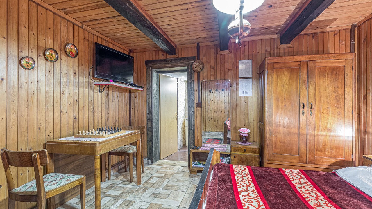 Photo of Others in Breznicki Hum