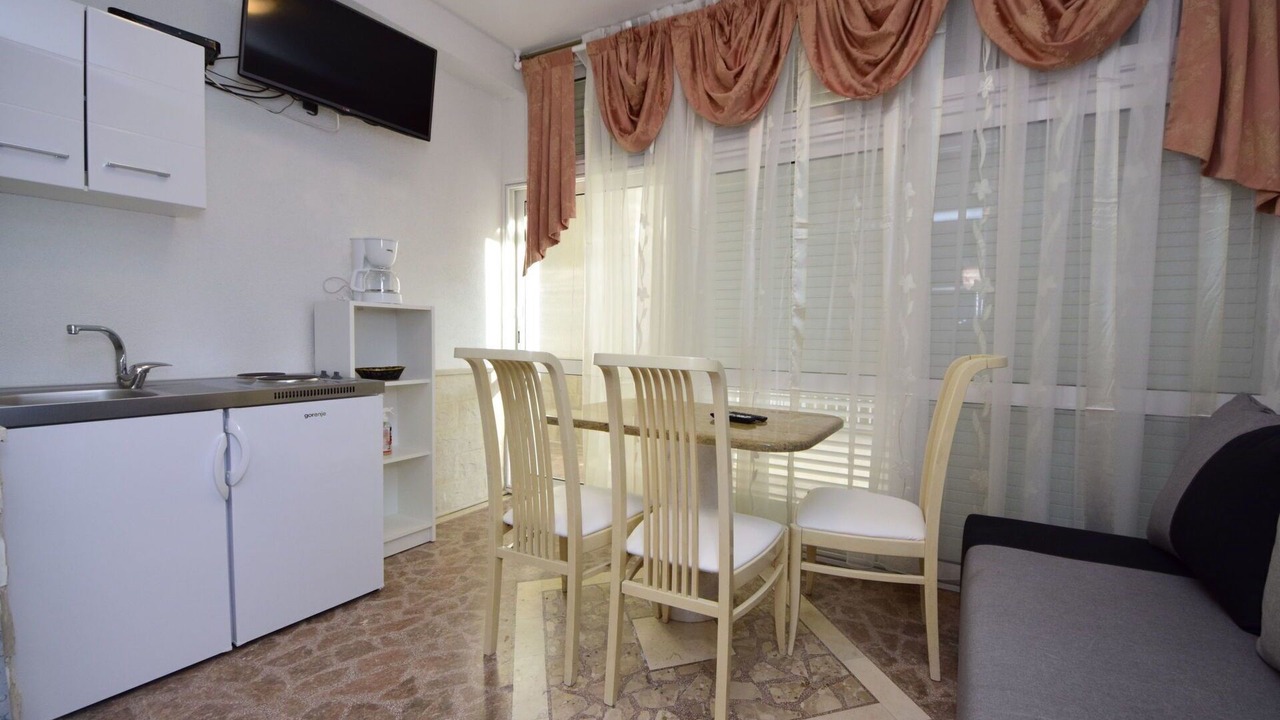 Photo of Others in Zaton