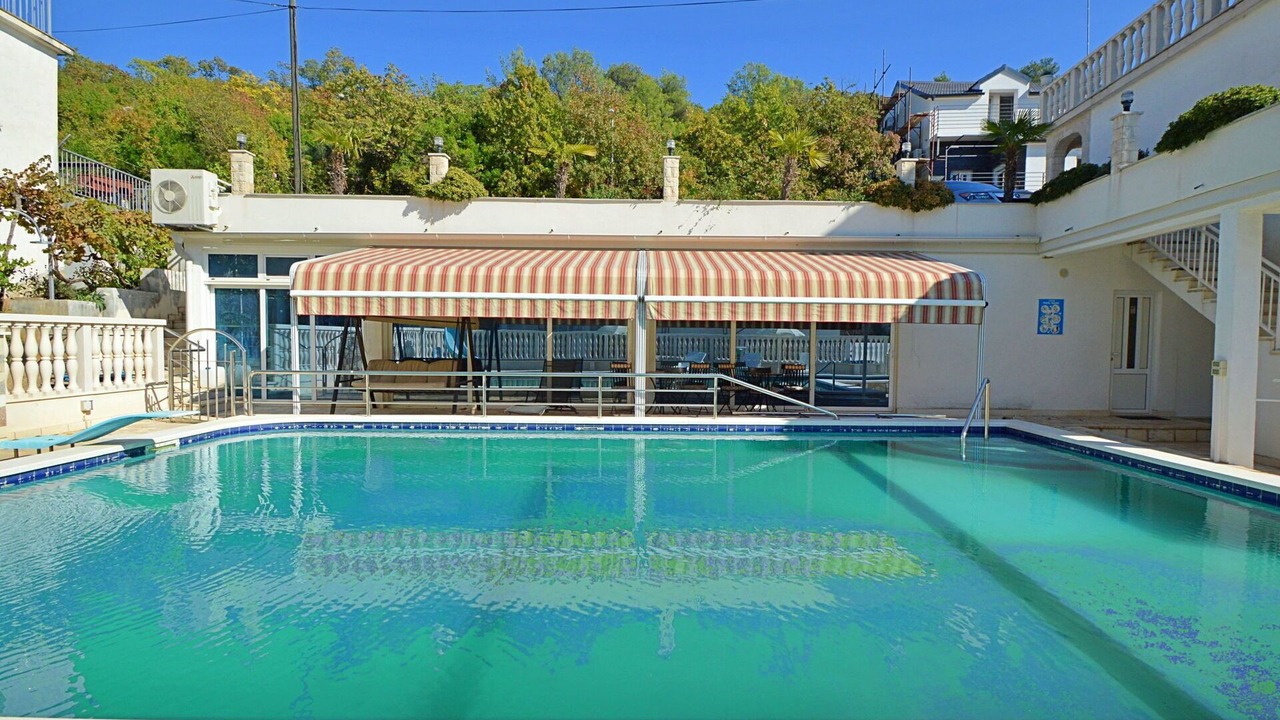 Photo of Others in Zaton