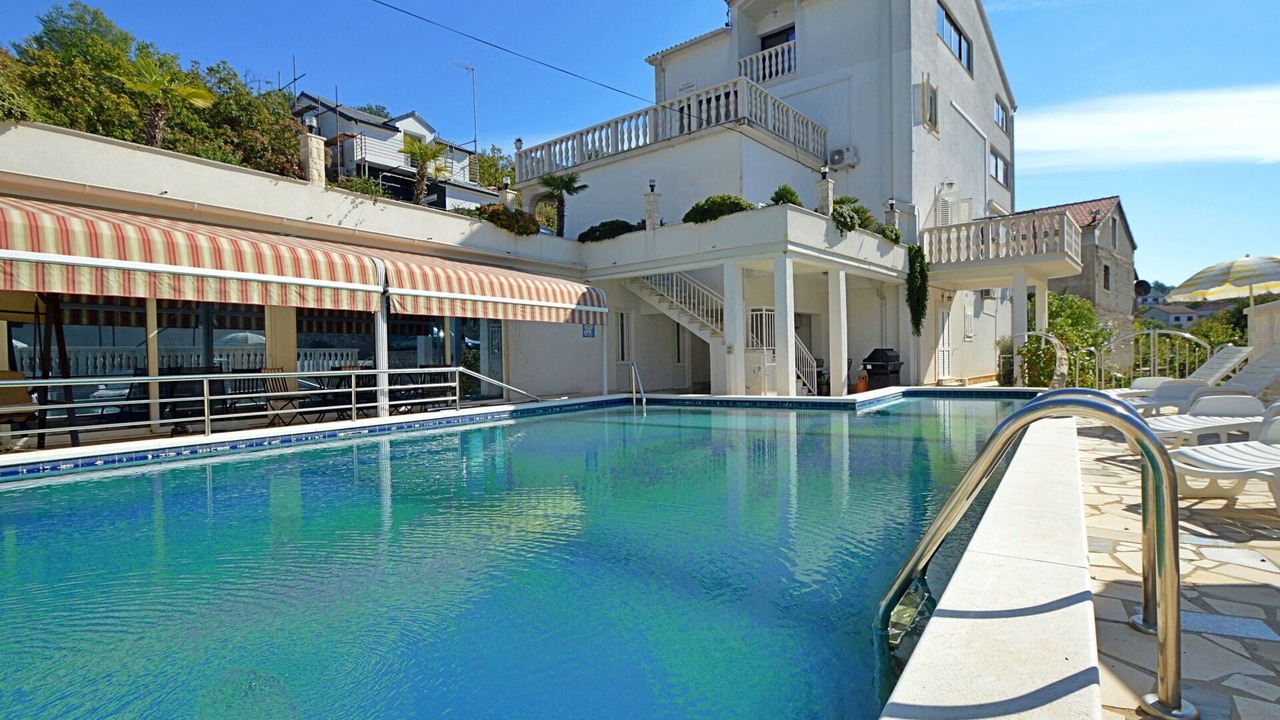 Photo of Others in Zaton