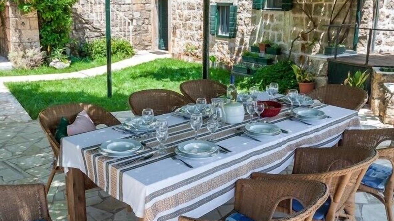 Photo of Outdoor in Popovici