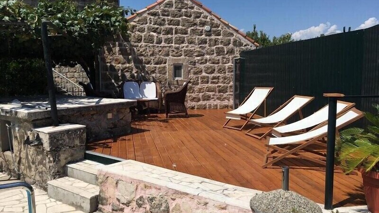Photo of Patio Balcony in Popovici