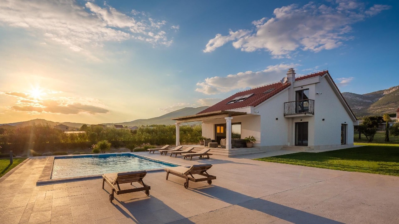Photo of Outdoor in Rudine