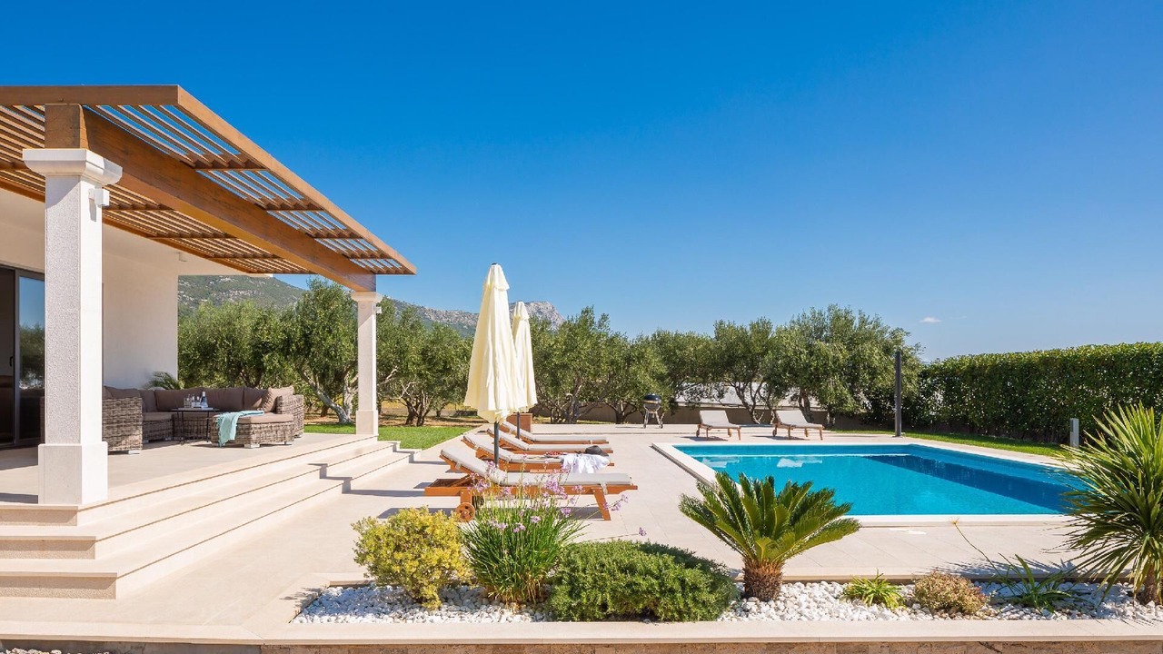 Photo of Outdoor in Rudine