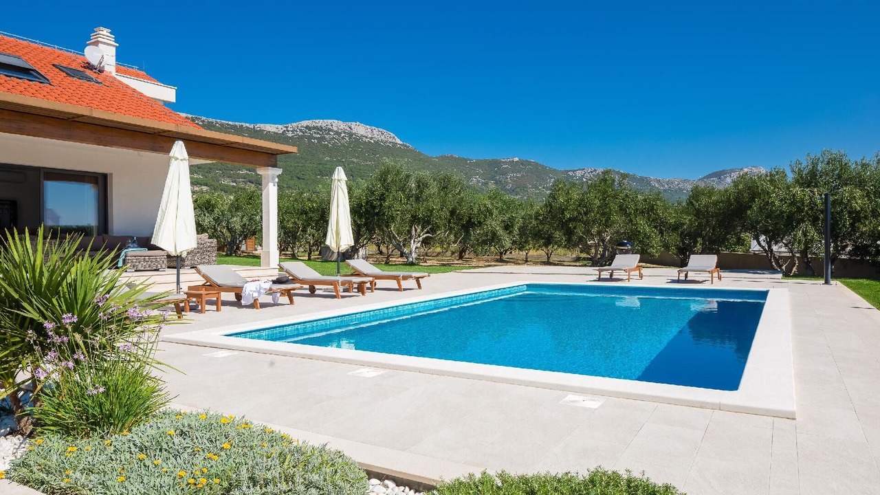 Photo of Outdoor in Rudine