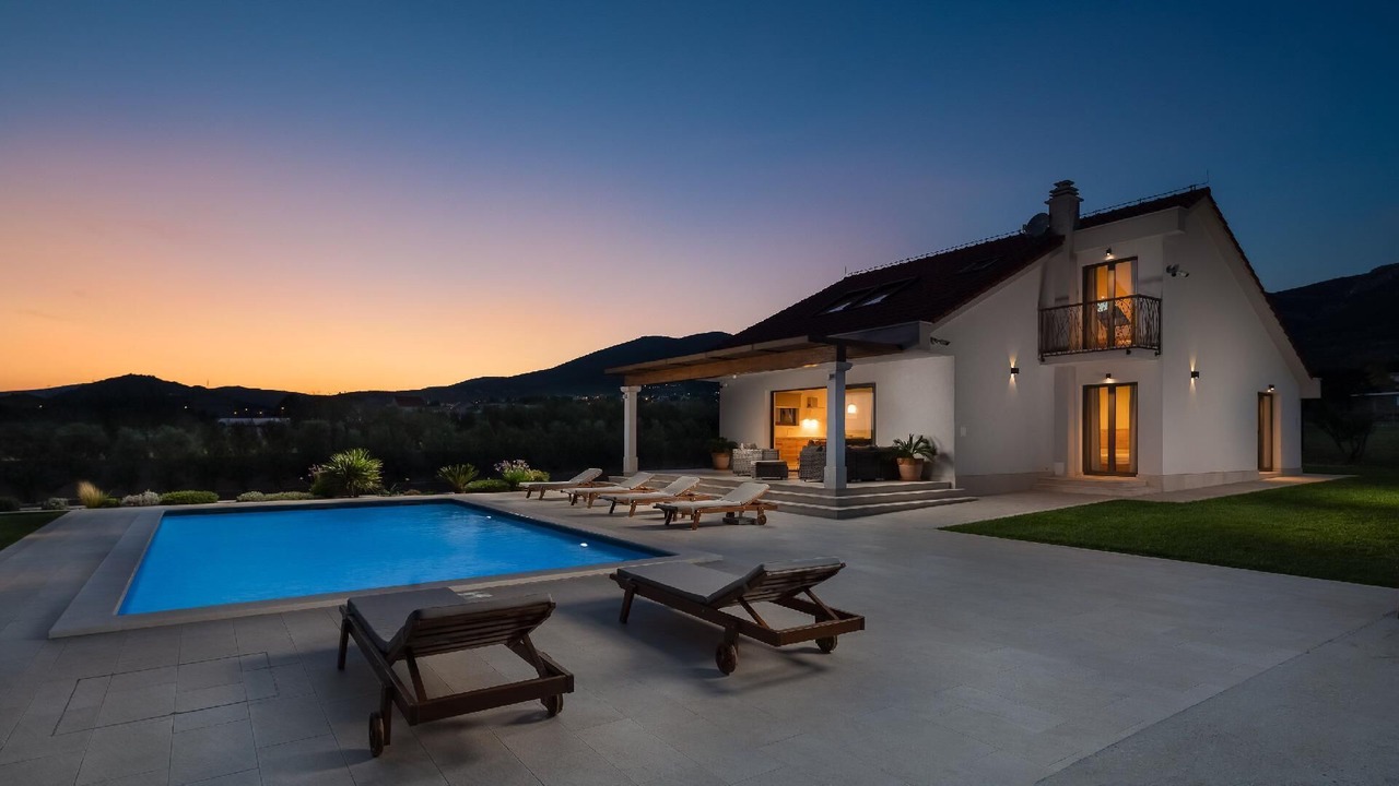 Photo of Outdoor in Rudine