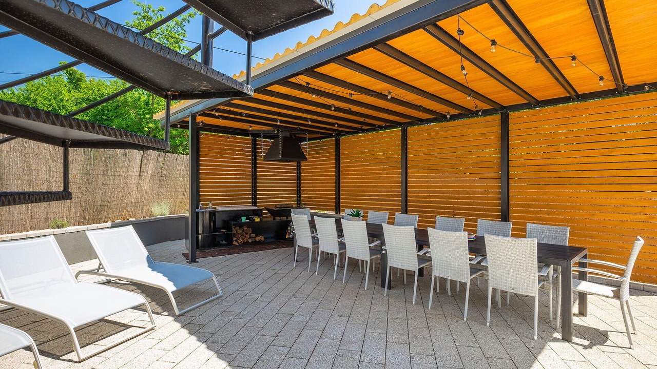 Photo of Outdoor in Jadruhi