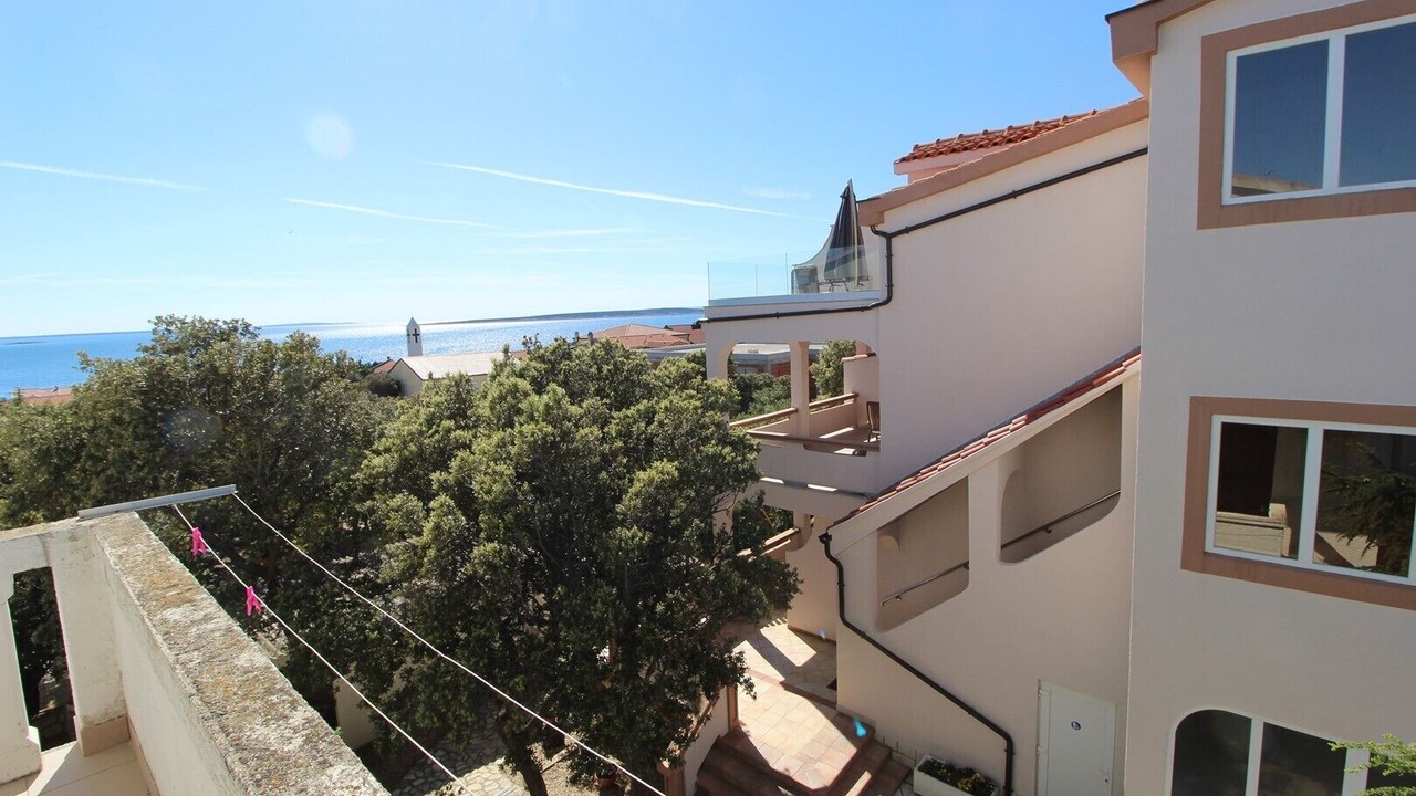 Photo of Outdoor in Mandre