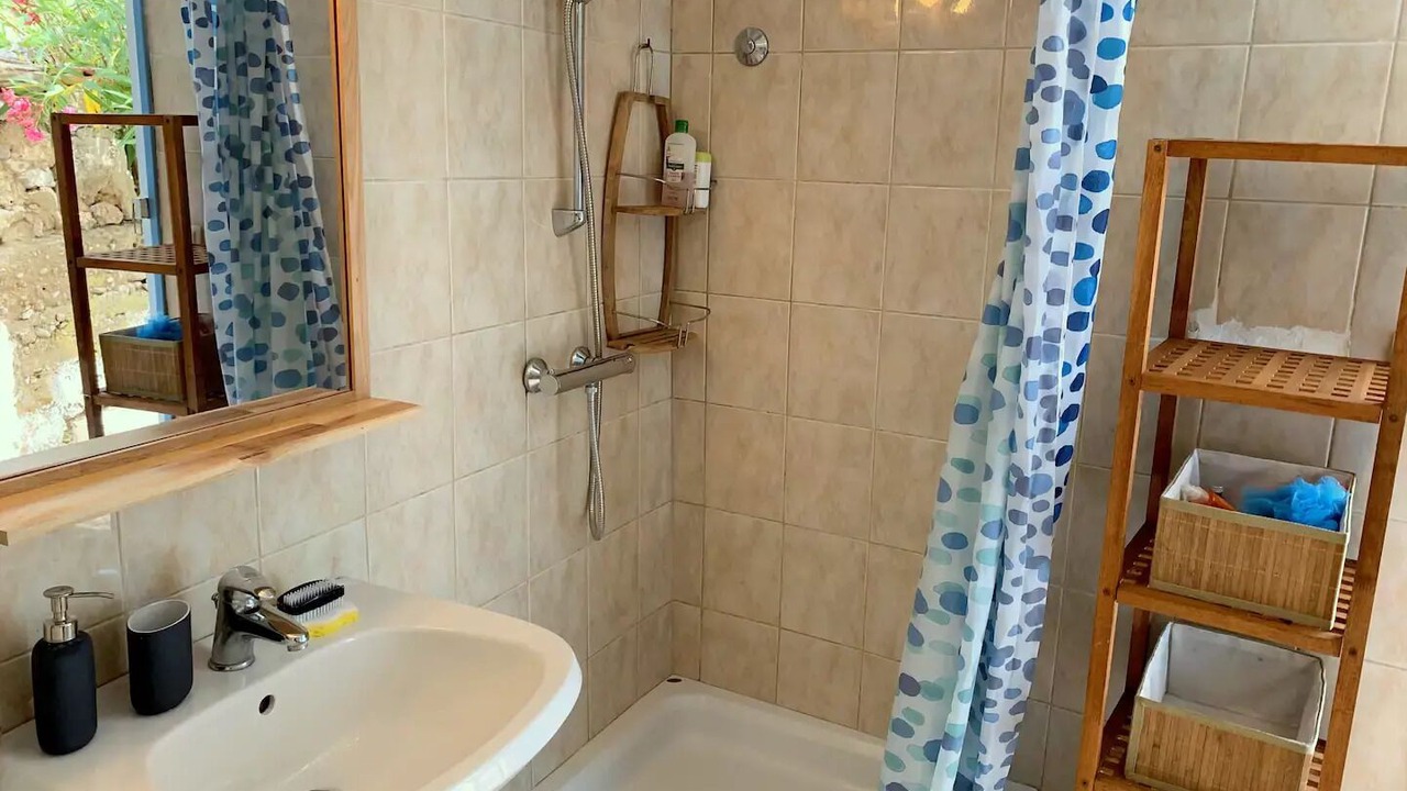 Photo of Bathroom in Risika