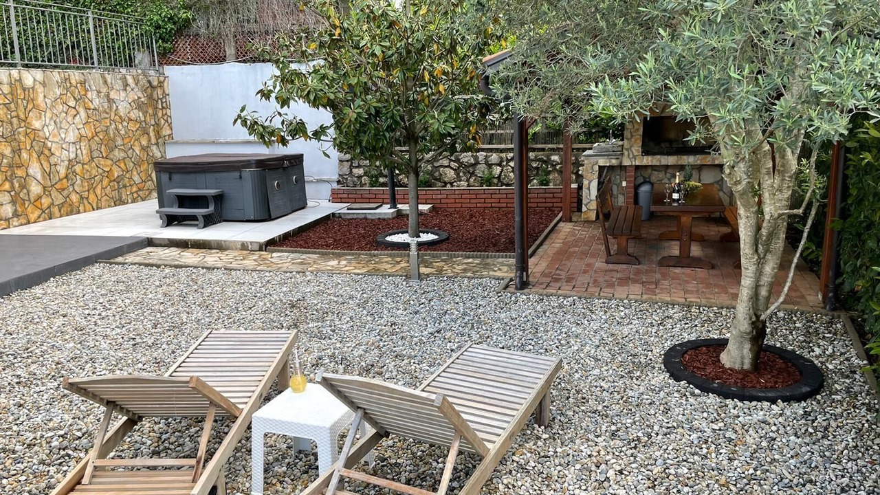 Photo of Outdoor in Obrs