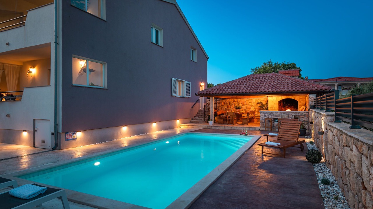 Photo of Outdoor in Oklaj