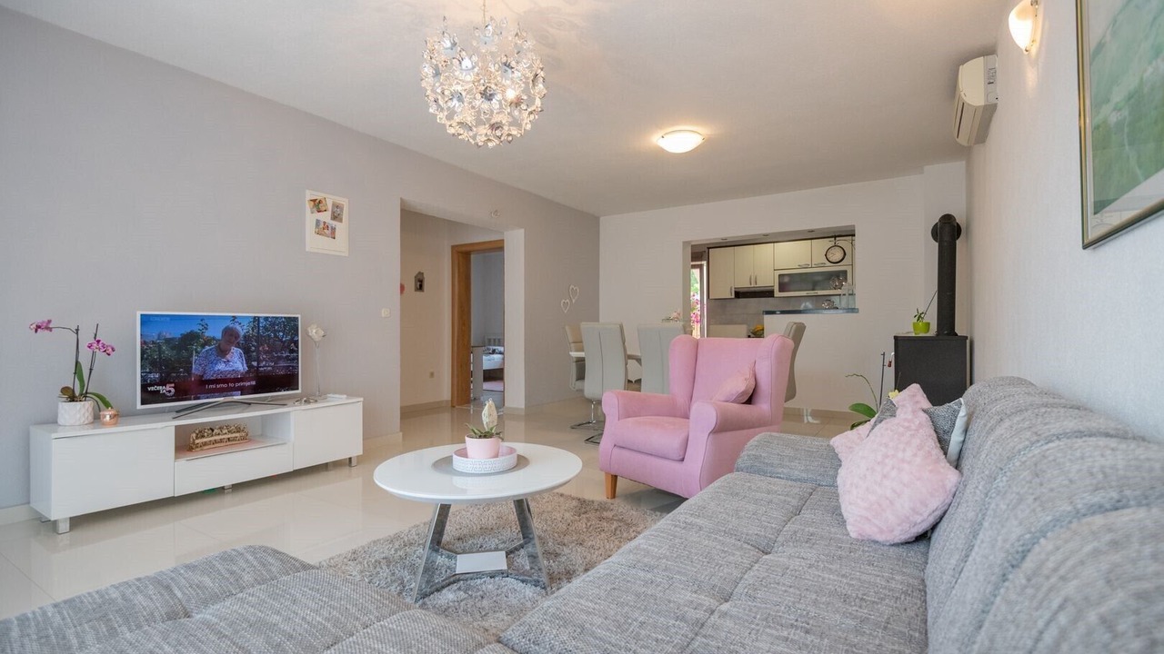 Photo of Livingroom in Podbablje
