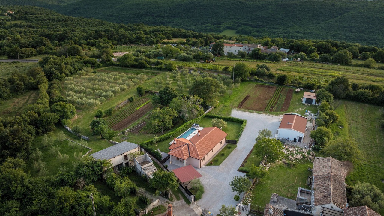 Photo of Outdoor in Prkacini