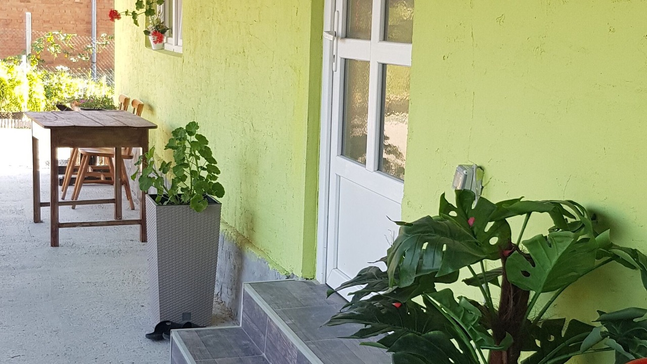 Photo of Outdoor in Caglin