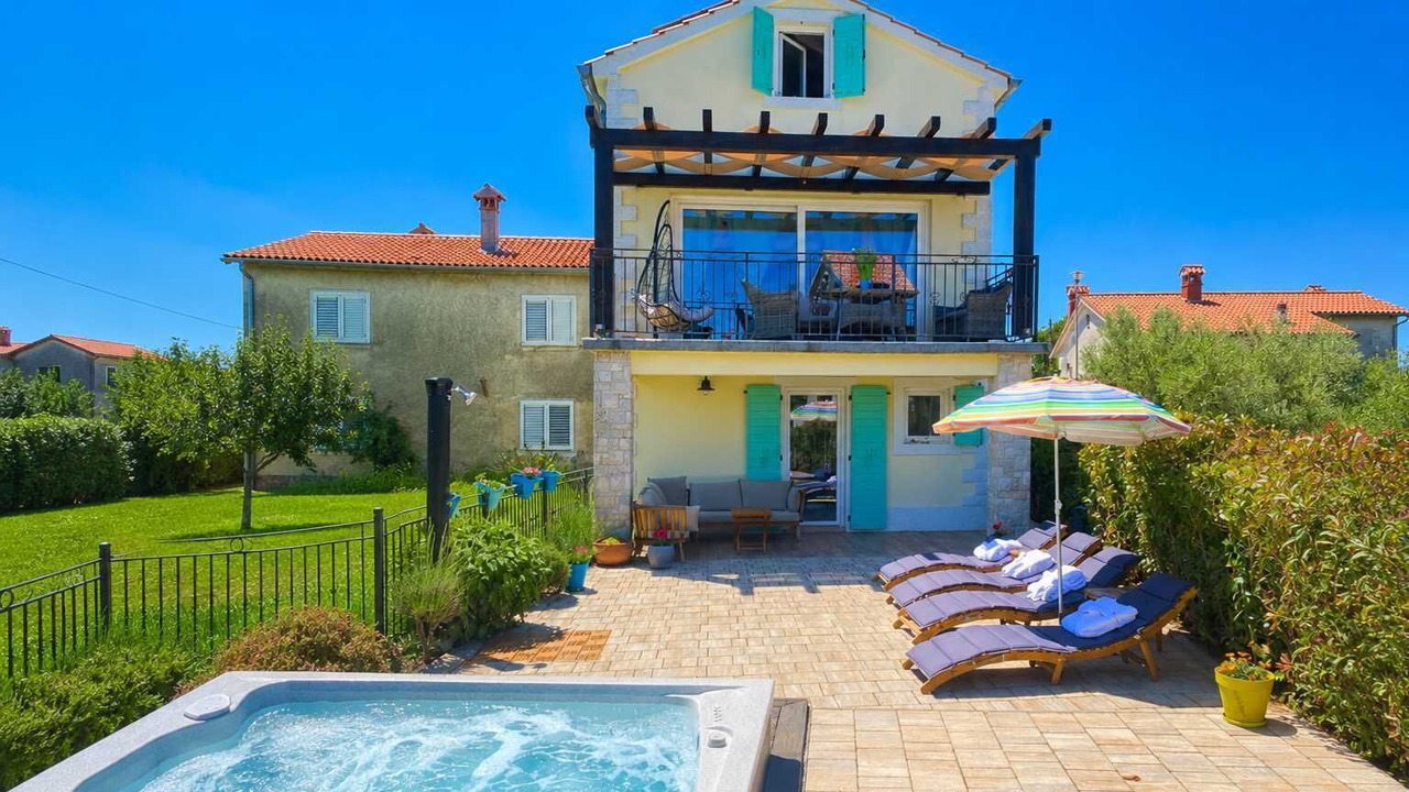 Photo of Patio Balcony in Nedescina