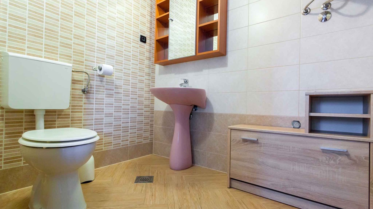 Photo of Bathroom in Porat