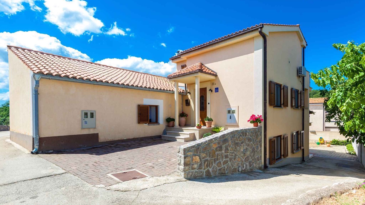 Photo of Outdoor in Porat