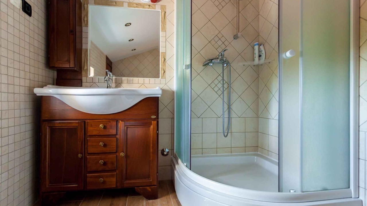 Photo of Bathroom in Porat