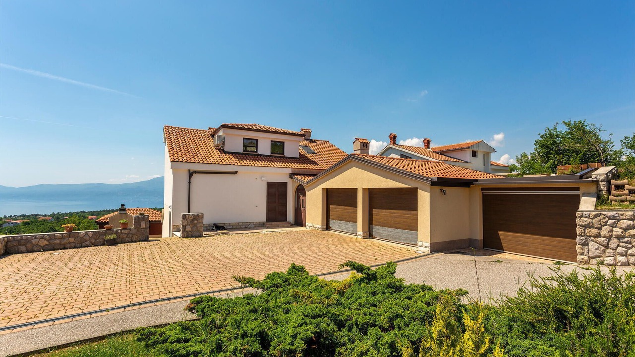 Photo of Outdoor in Sarsoni