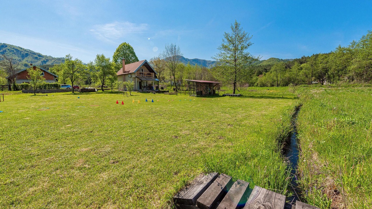 Photo of Outdoor in Gracac