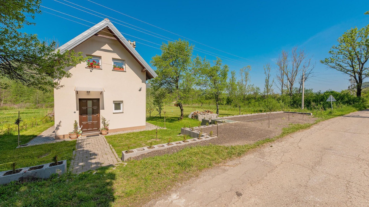 Photo of Outdoor in Gracac