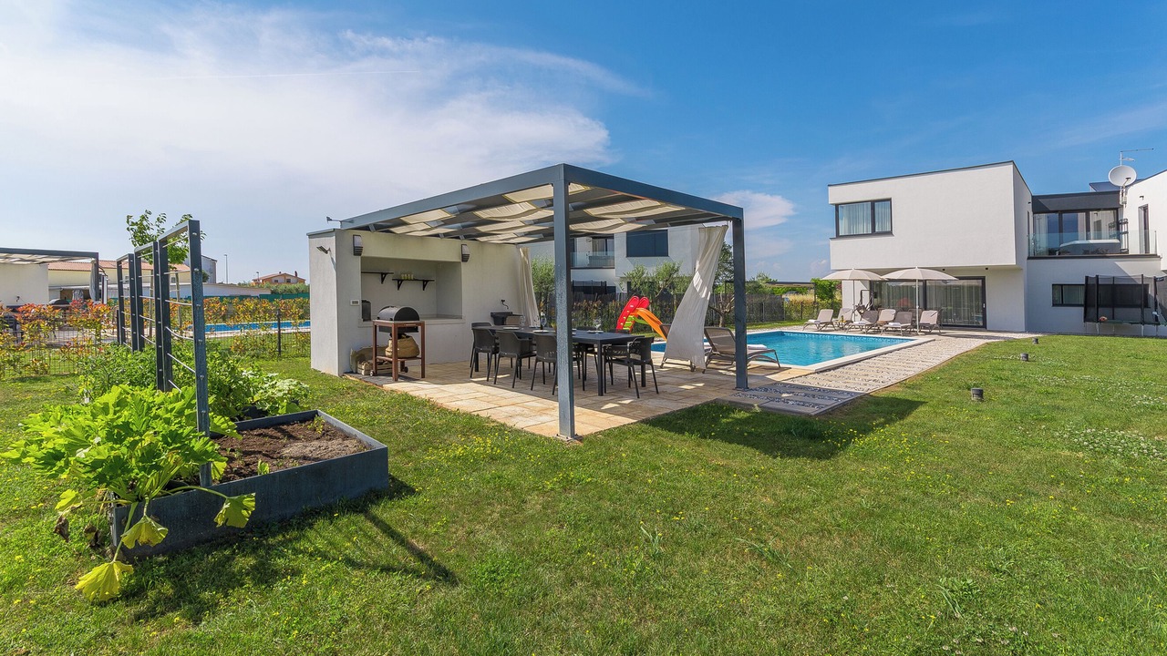 Photo of Outdoor in Buzinija