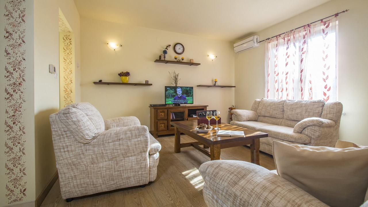 Photo of Livingroom in Topid