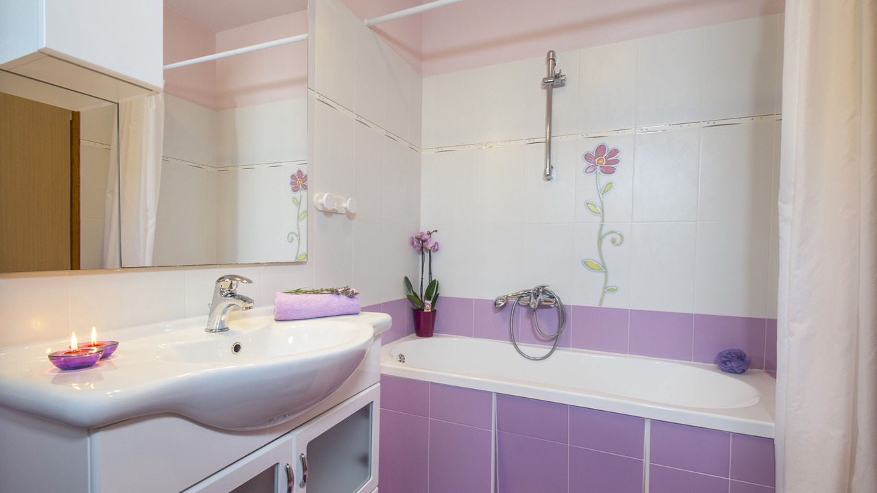 Photo of Bathroom in Topid