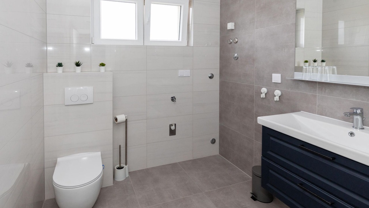 Photo of Bathroom in Opuzen