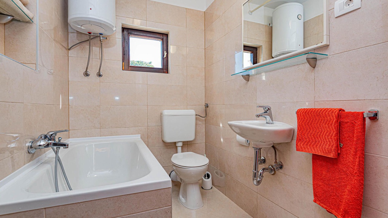 Photo of Bathroom in Brodarica
