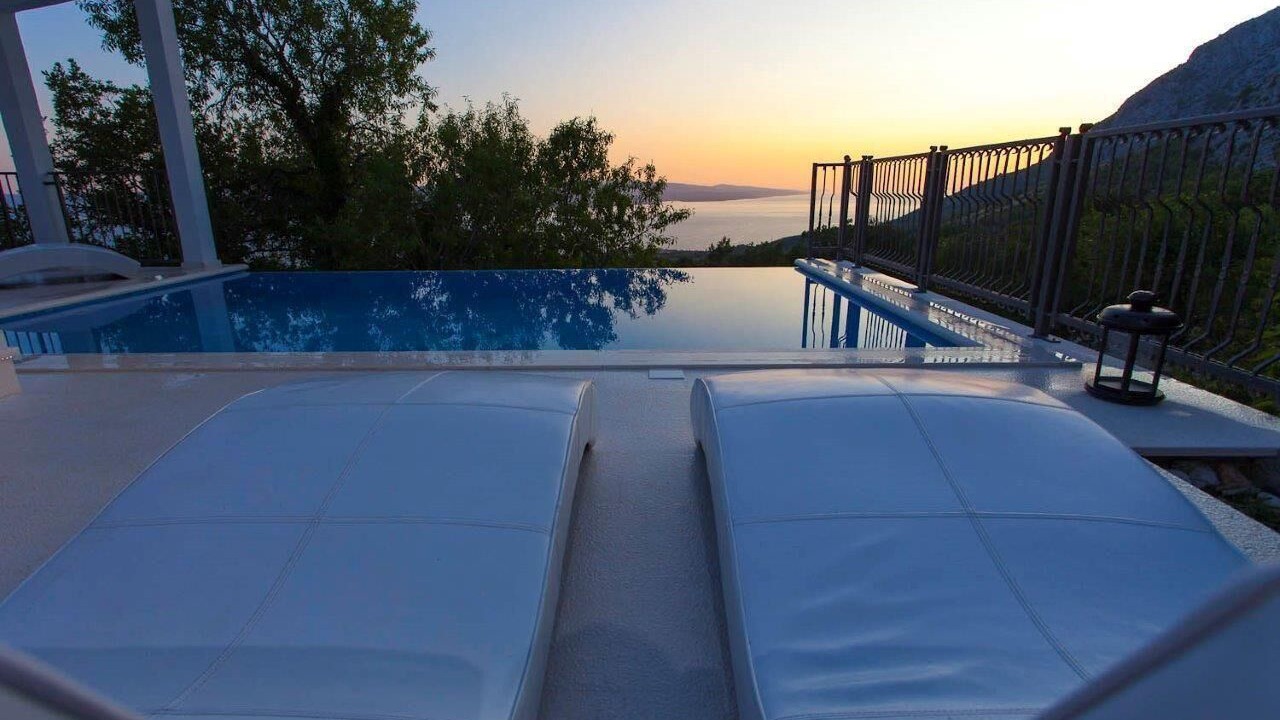Photo of Outdoor in Bast