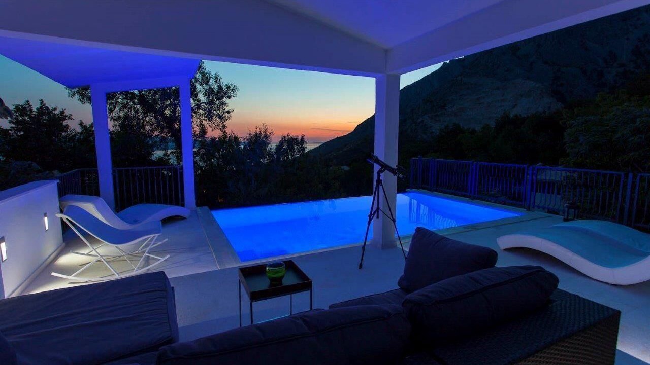 Photo of Outdoor in Bast