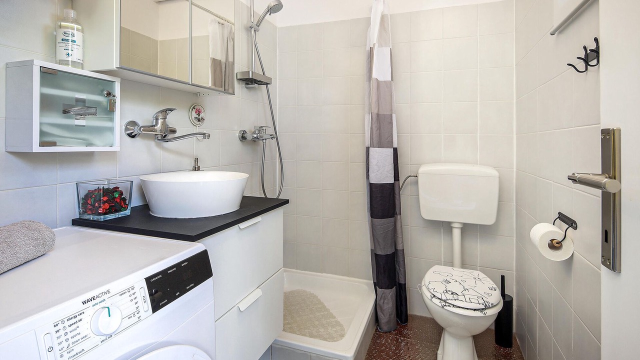 Photo of Bathroom in Stinica