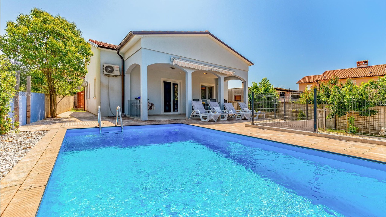 Photo of Outdoor in Sikici