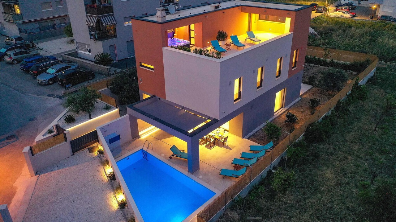 Photo of Outdoor in Seget Donji