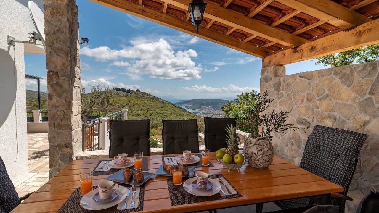 Photo of Outdoor in Seget Gornji