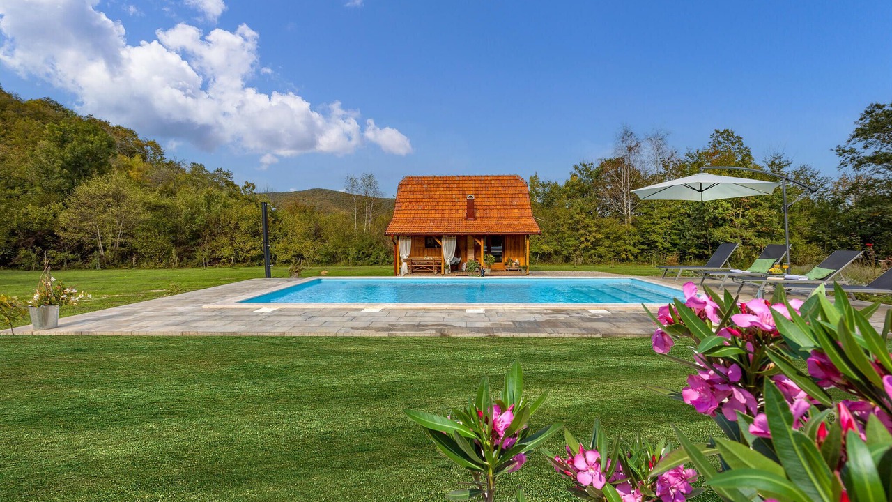 Photo of Outdoor in Brusane
