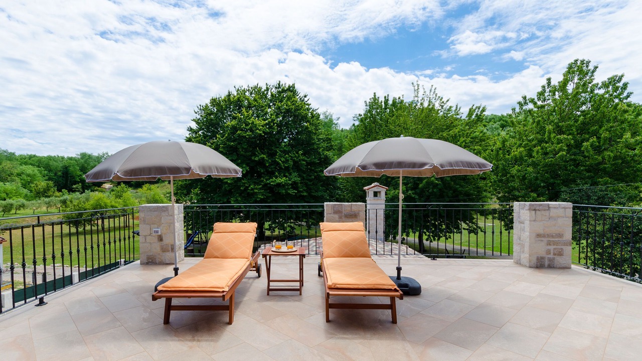 Photo of Patio Balcony in Sumber