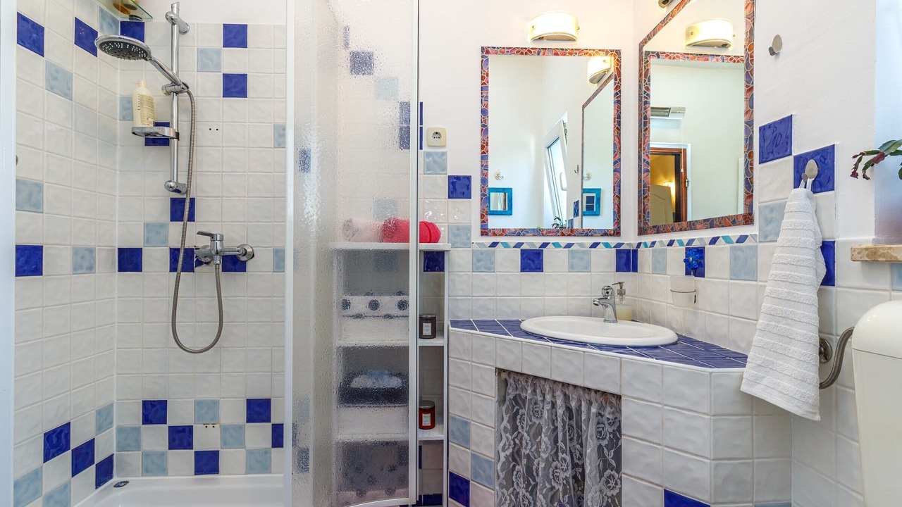 Photo of Bathroom in Sarsoni