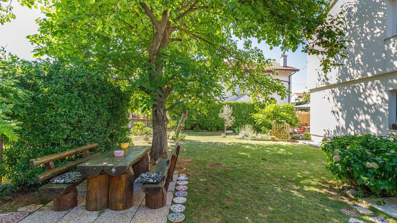 Photo of Outdoor in Sarsoni